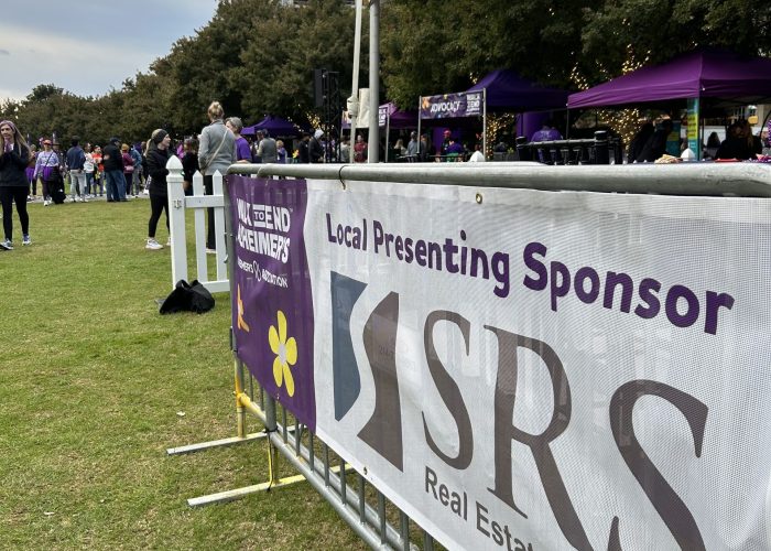 Sponsor banner with grommets W4A